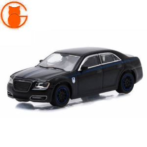 ماکت فلزی کرایسلر 300C برند Greenlight مقیاس 1/64