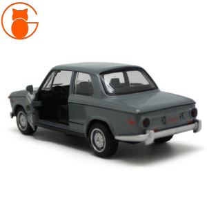 ماکت ماشین بی ام و BMW 2002 طوسی سایز 1/36